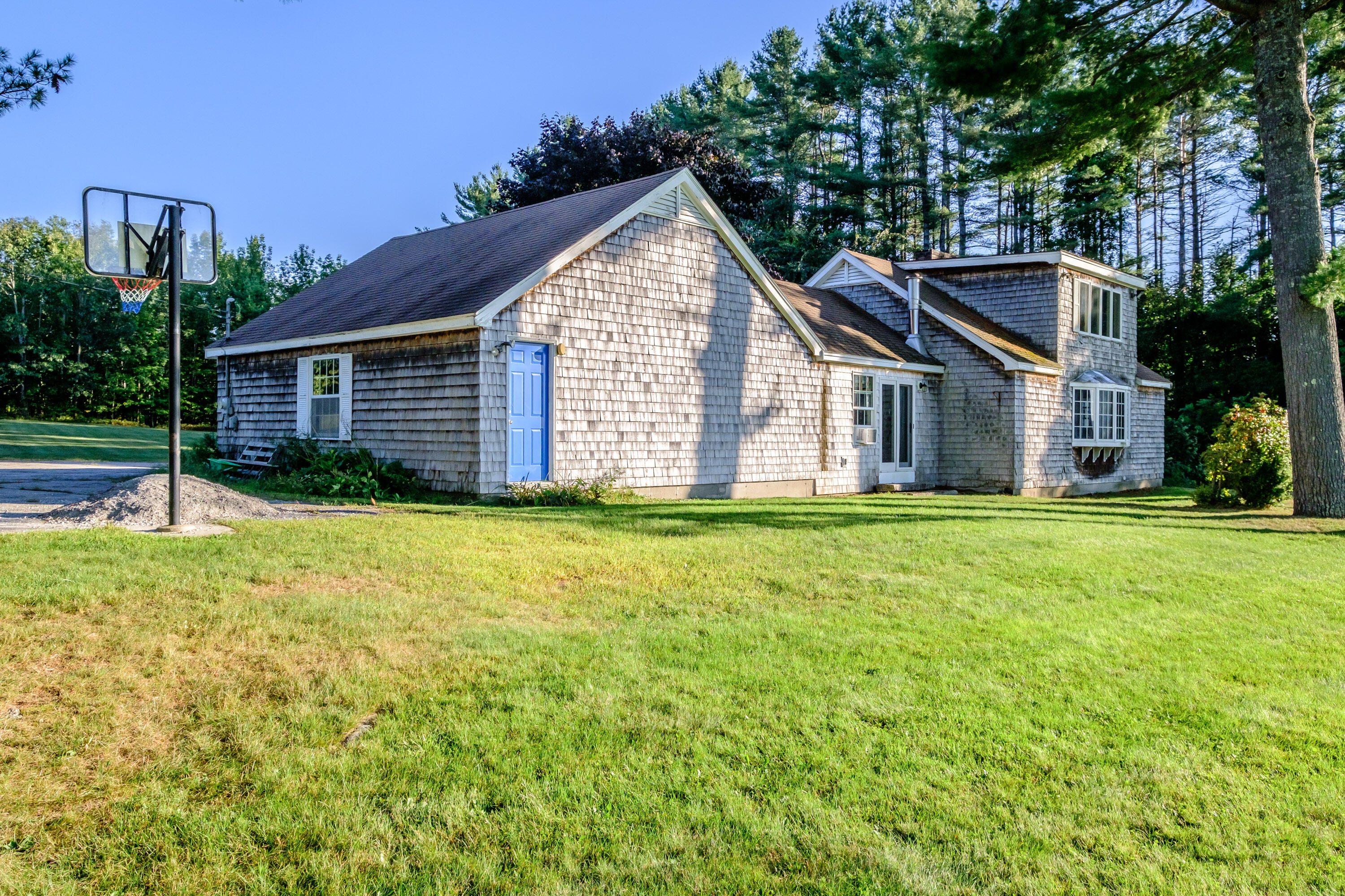 32 Longview Acres Paris ME 04281