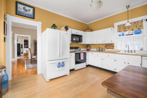 88 York Street York ME 03909