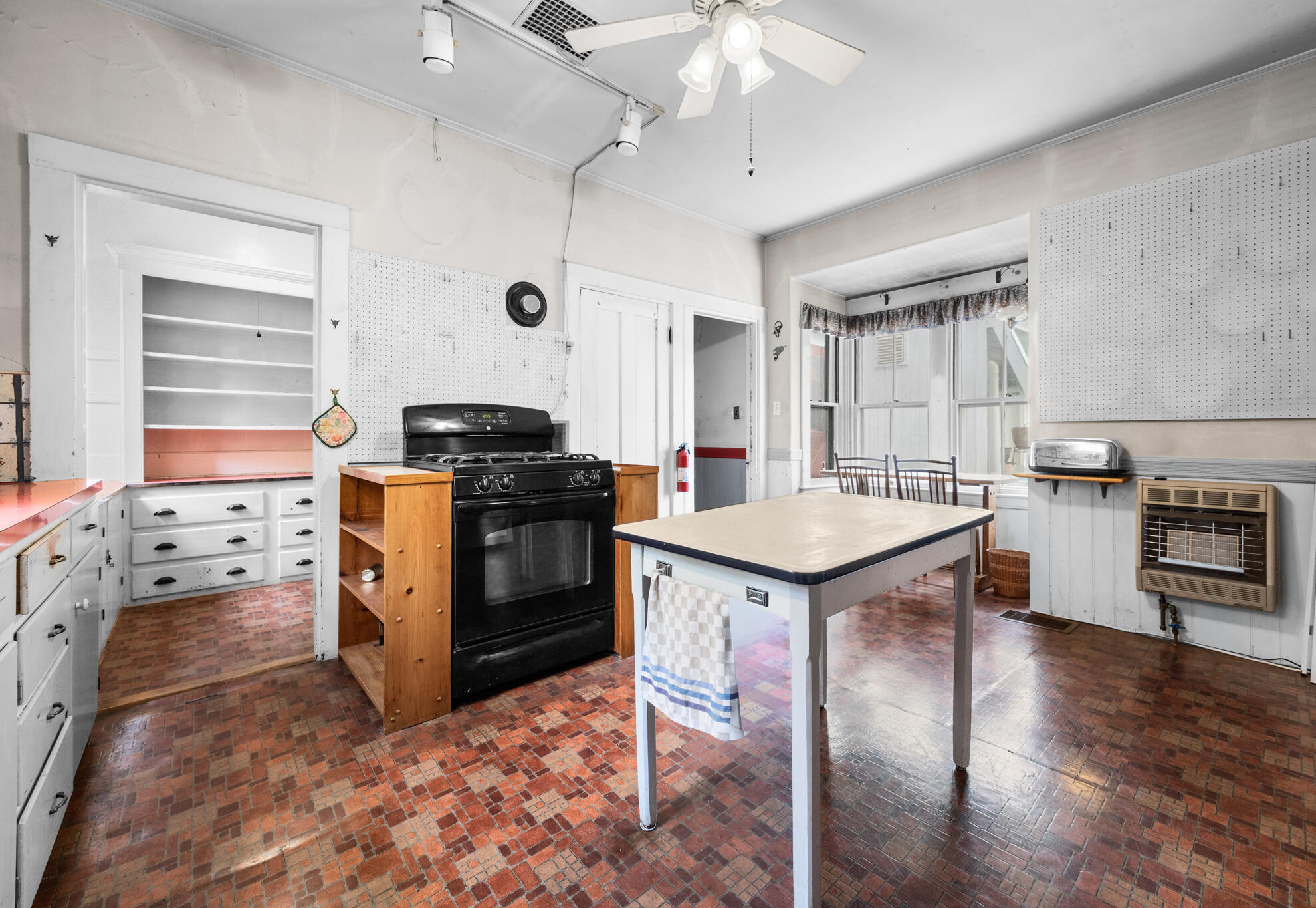 17 Main Street Franklin ME 04634