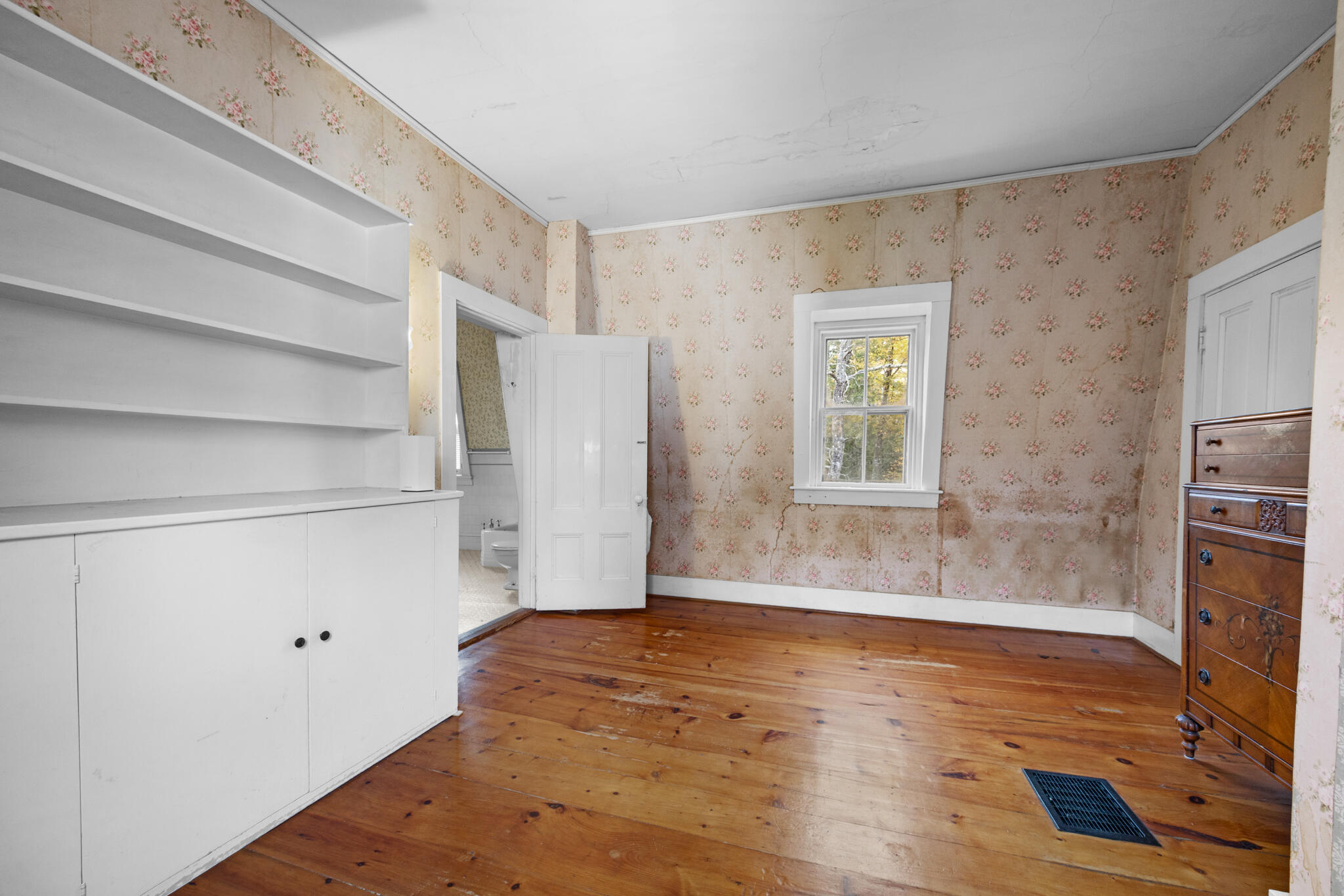 17 Main Street Franklin ME 04634