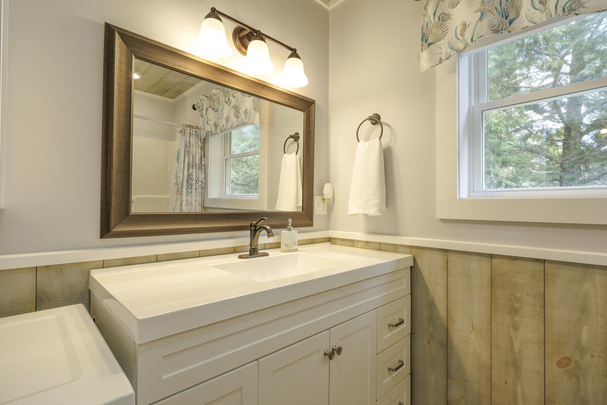 123 Estes Way Eastbrook ME 04634