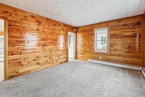 16 Brookside Avenue Augusta ME 04330