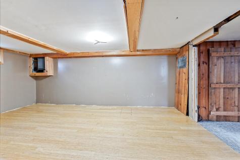 16 Brookside Avenue Augusta ME 04330