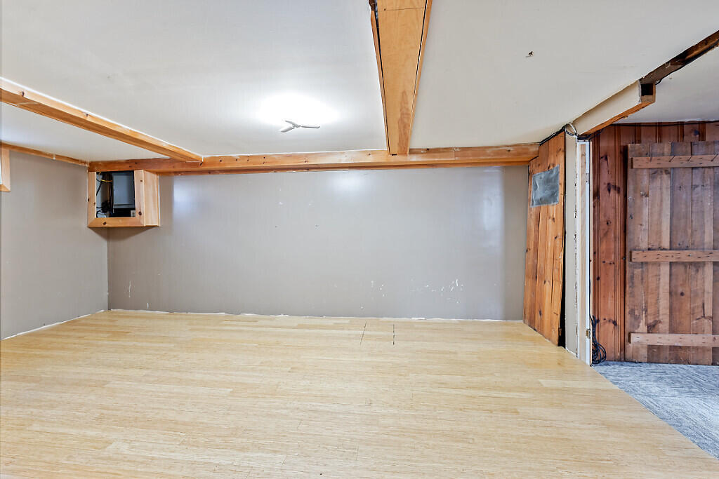 16 Brookside Avenue Augusta ME 04330