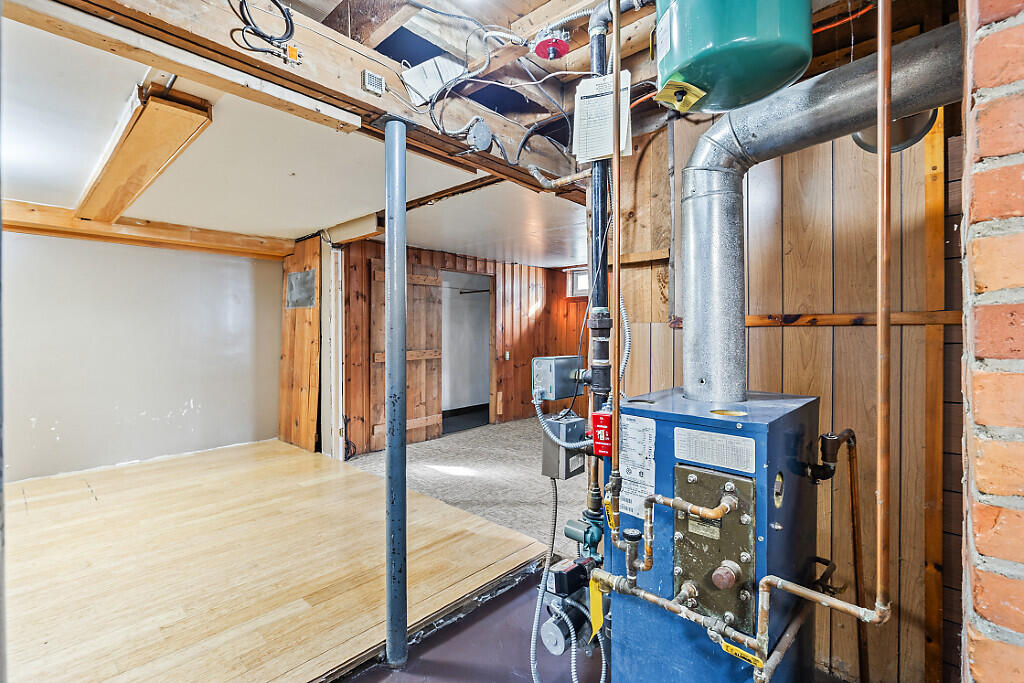 16 Brookside Avenue Augusta ME 04330