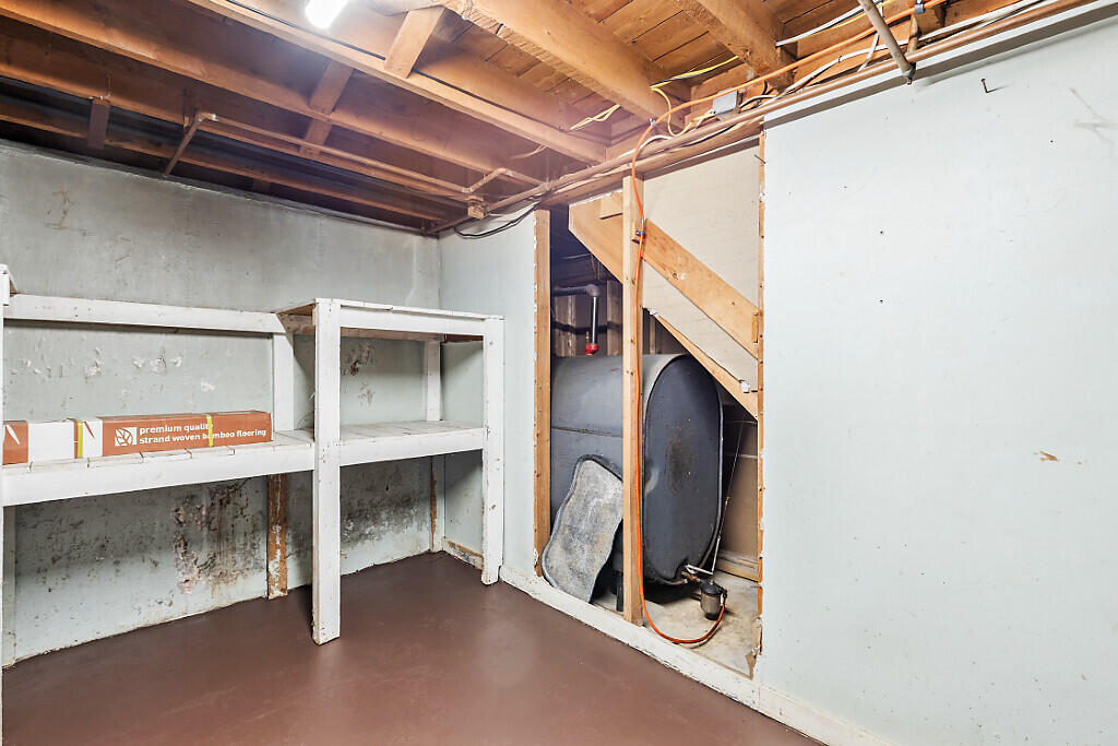 16 Brookside Avenue Augusta ME 04330