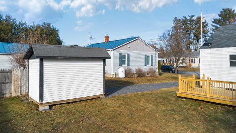 16 Brookside Avenue Augusta ME 04330