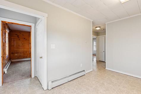 16 Brookside Avenue Augusta ME 04330