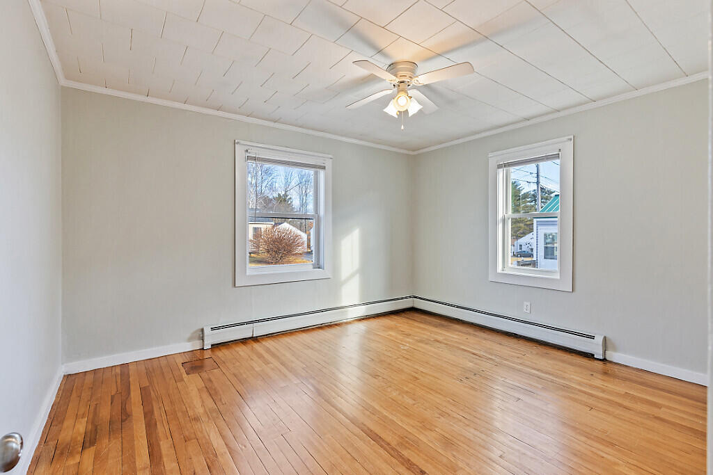 16 Brookside Avenue Augusta ME 04330