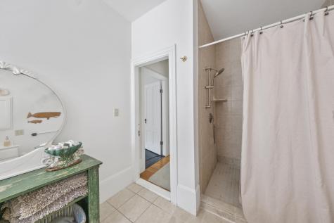 208 High Street Belfast ME 04915