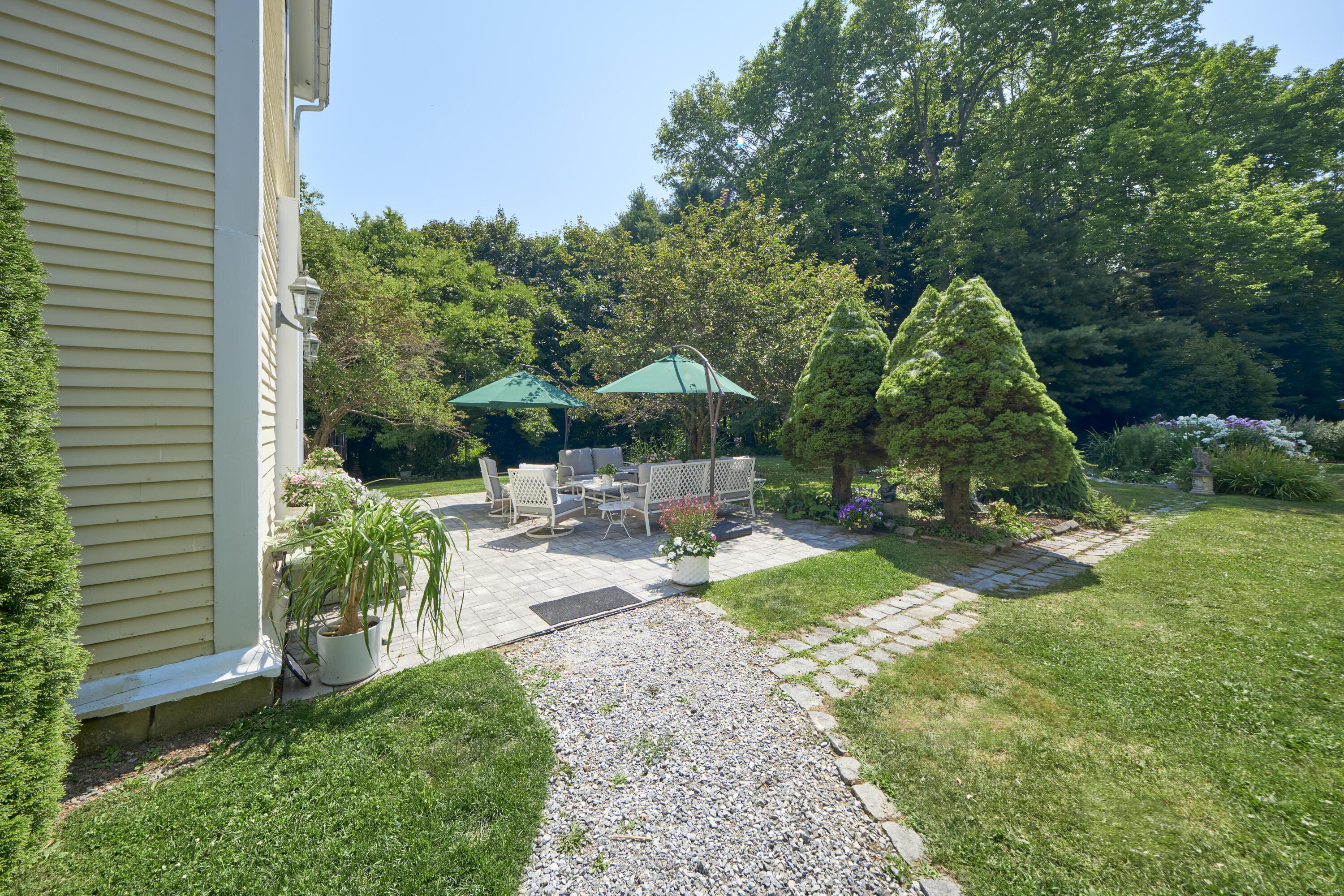 208 High Street Belfast ME 04915