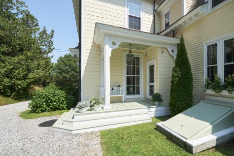 208 High Street Belfast ME 04915