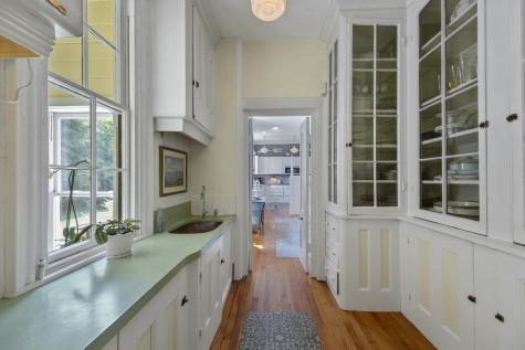 208 High Street Belfast ME 04915