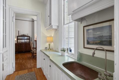 208 High Street Belfast ME 04915