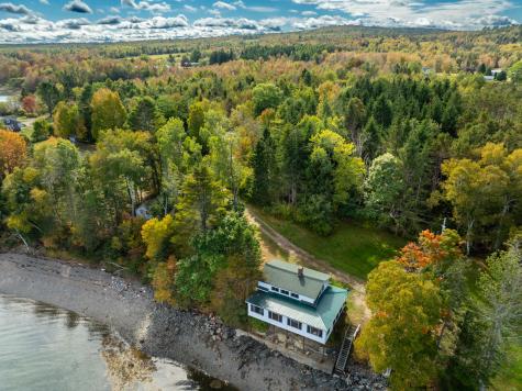 10 Dochet Lane Robbinston ME 04671