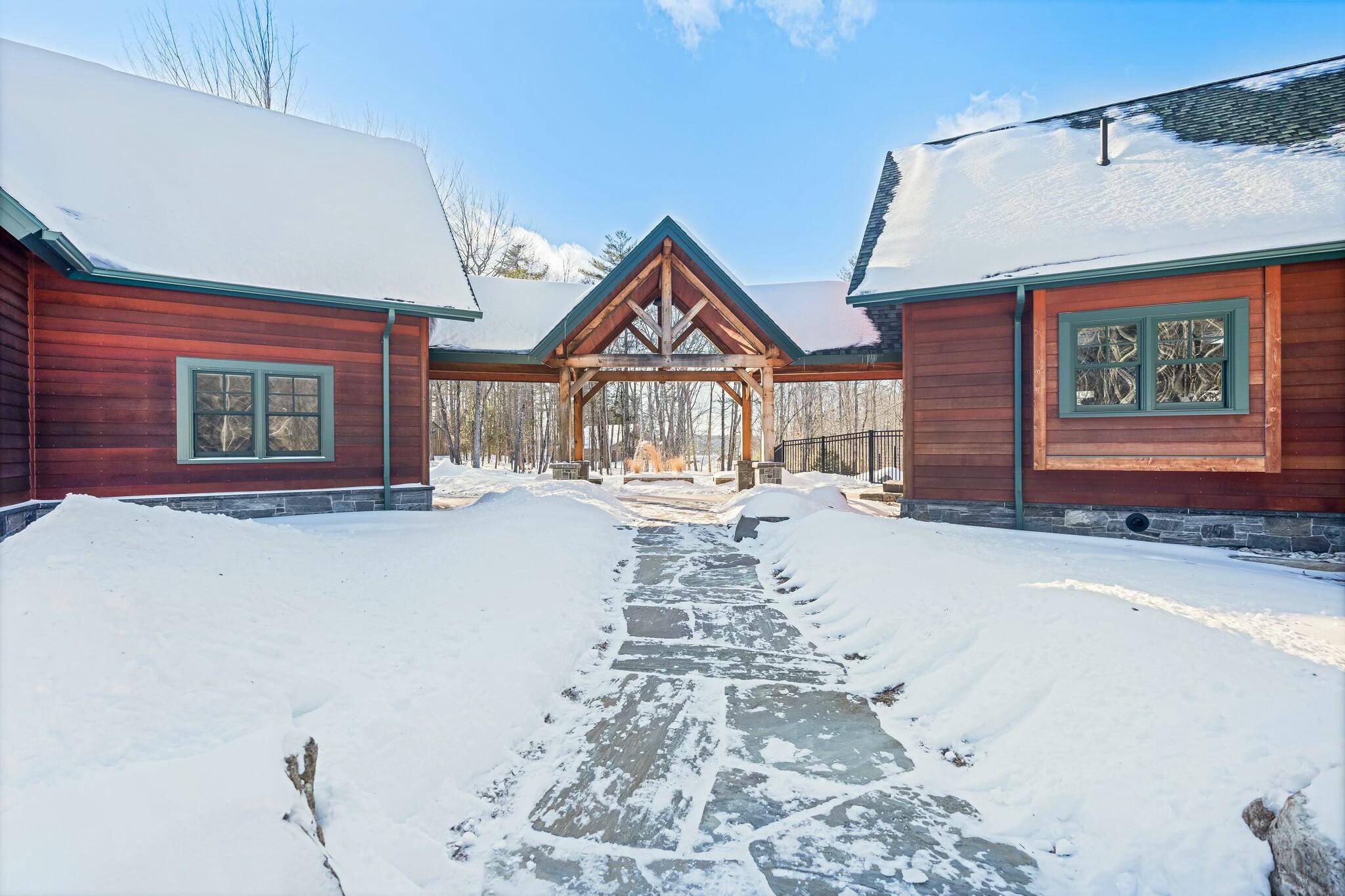 61 Cobbossee Lane Manchester ME 04351