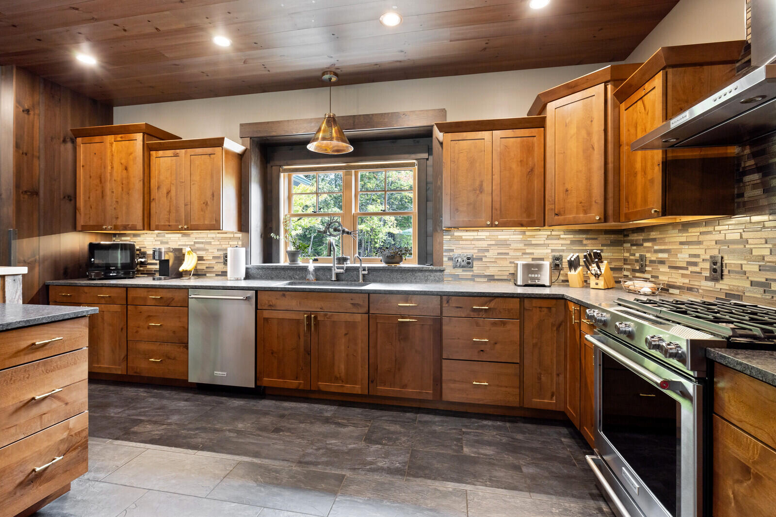 61 Cobbossee Lane Manchester ME 04351