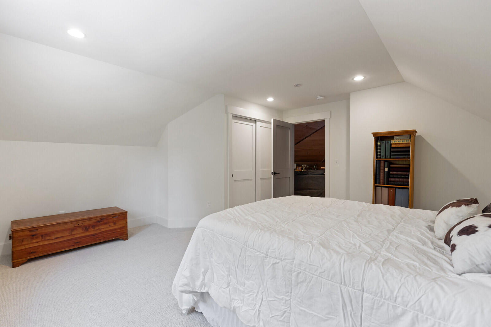 61 Cobbossee Lane Manchester ME 04351