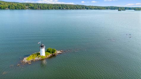 61 Cobbossee Lane Manchester ME 04351