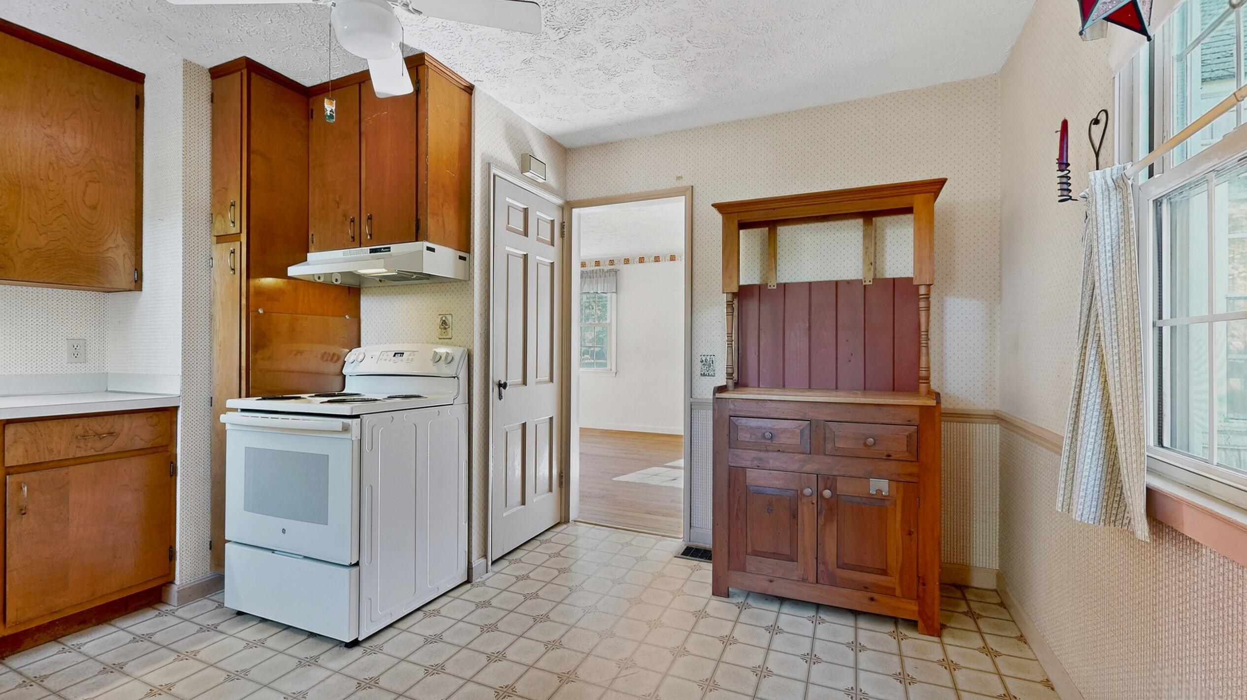 75 Mckinley Street South Portland ME 04106