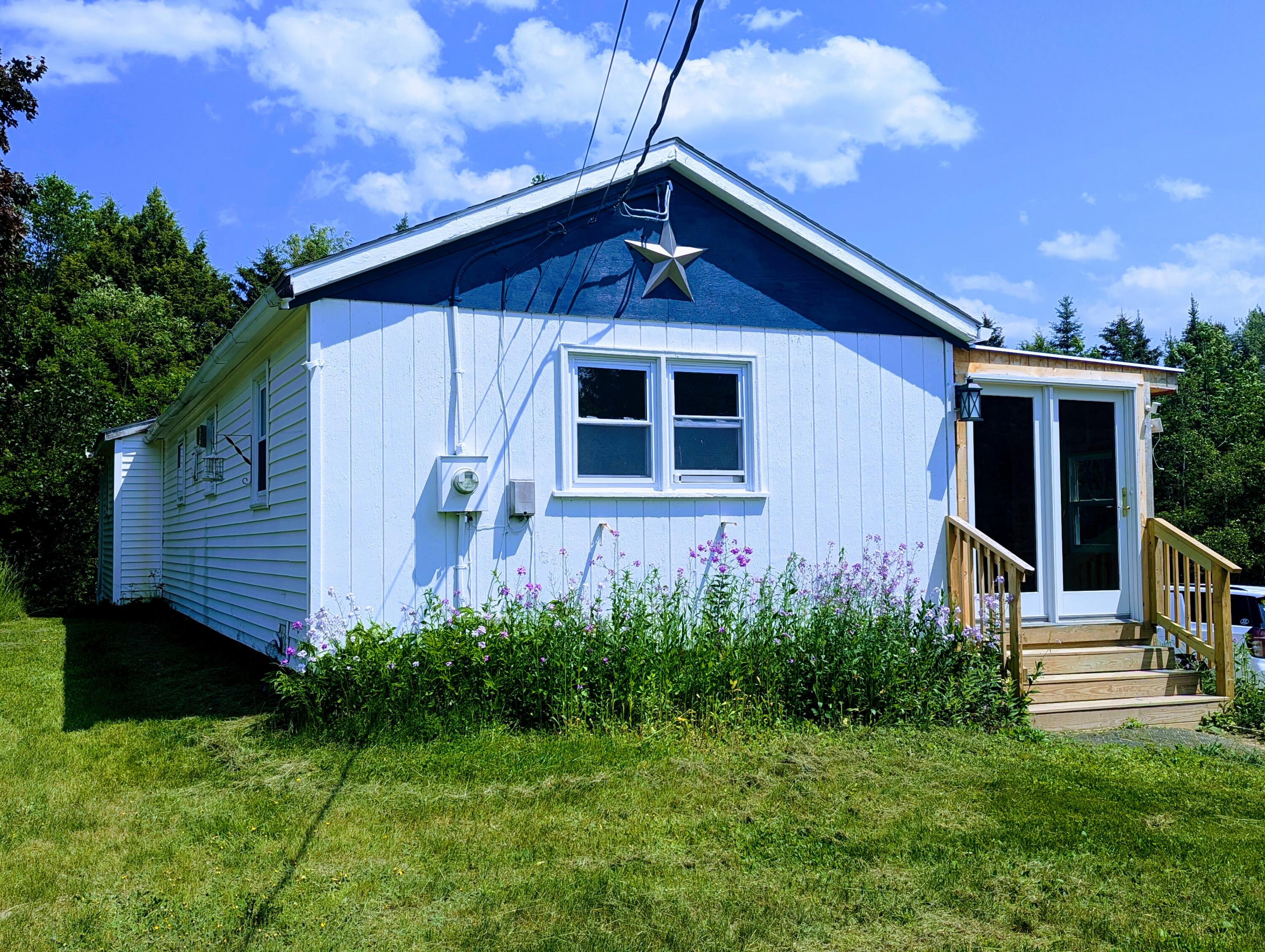 3 Ron Henry Lane Freeport ME 04032