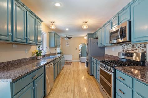 18 Glenview Road Freeport ME 04032