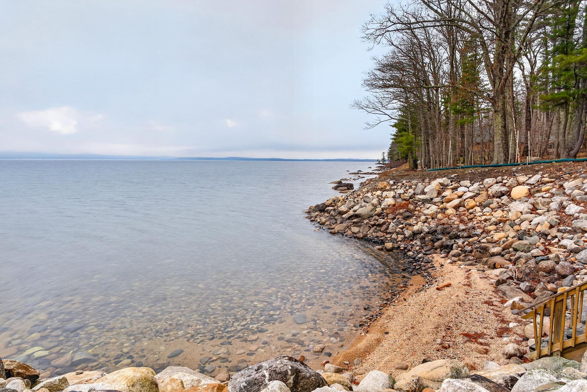 28 Whitetail Lane Raymond ME 04071