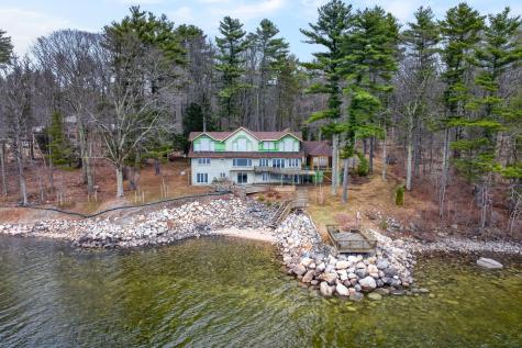 28 Whitetail Lane Raymond ME 04071
