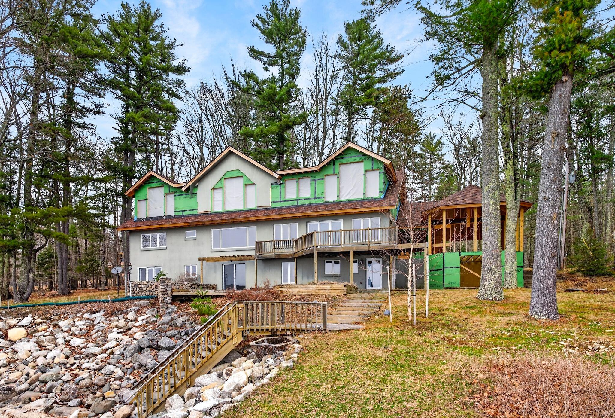 28 Whitetail Lane Raymond ME 04071