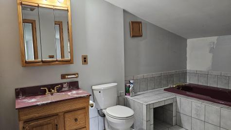 202 Stream Road Winterport ME 04496