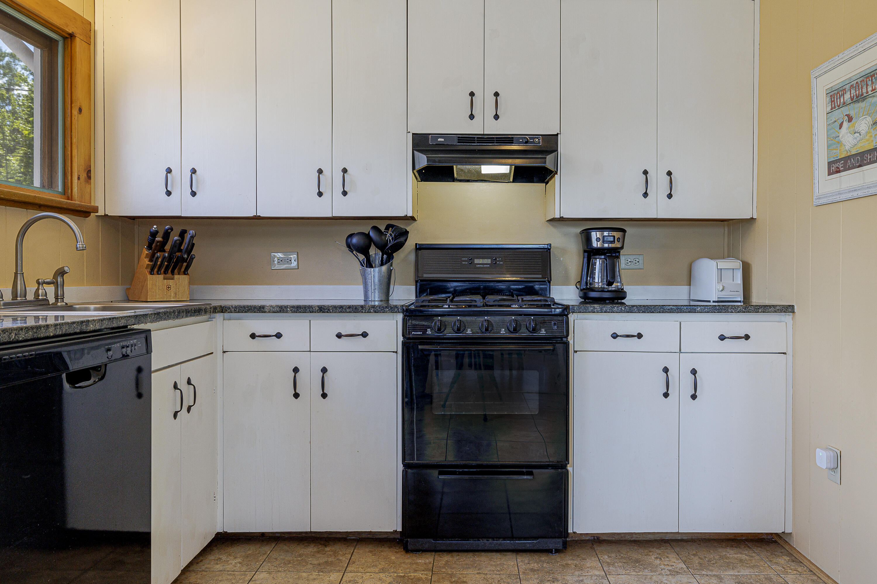 6 Lorimer Road Lamoine ME 04605