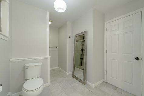 995 Hotel Road Auburn ME 04210