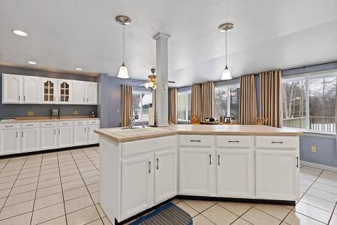 381 W River Road Augusta ME 04330