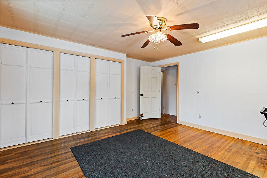 381 W River Road Augusta ME 04330