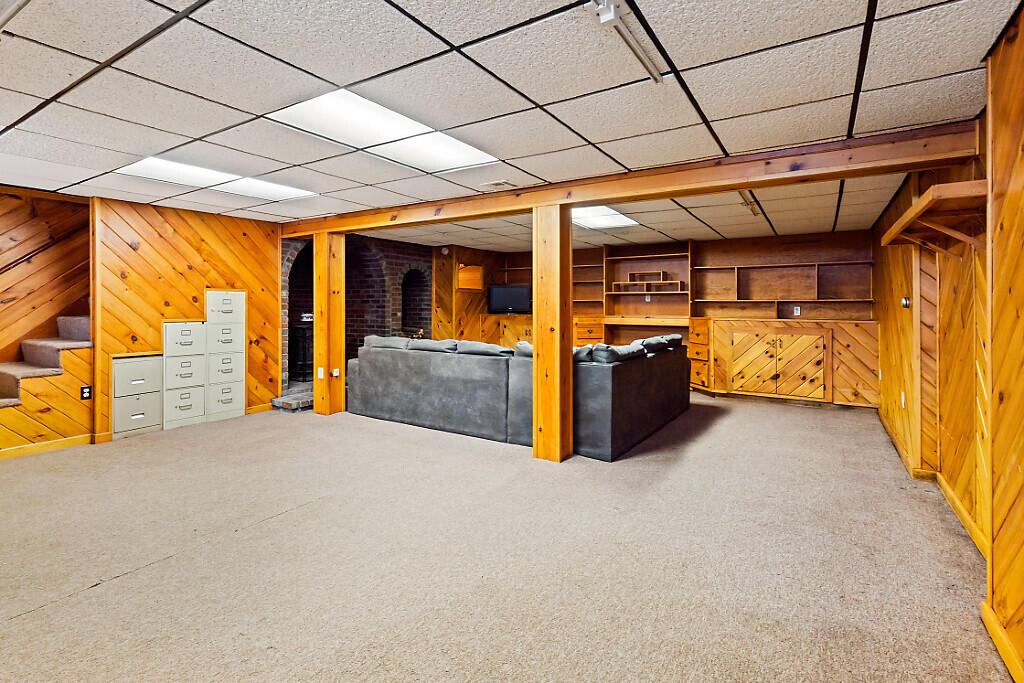 381 W River Road Augusta ME 04330