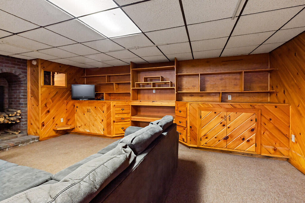 381 W River Road Augusta ME 04330