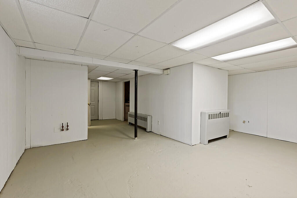 381 W River Road Augusta ME 04330