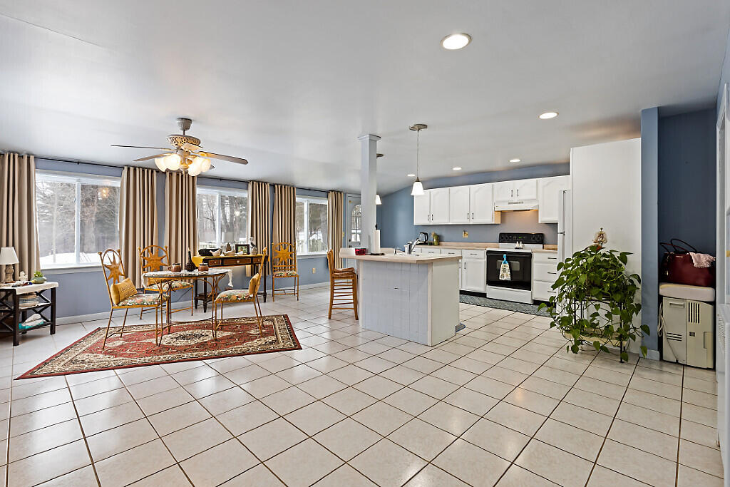 381 W River Road Augusta ME 04330