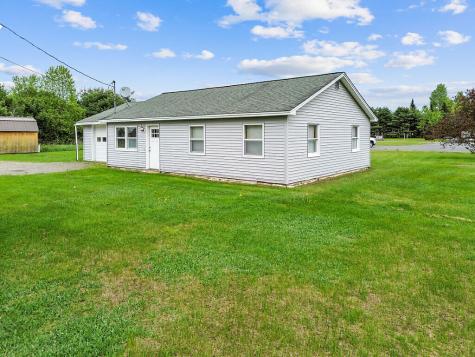 9 Oosoola Street Norridgewock ME 04957