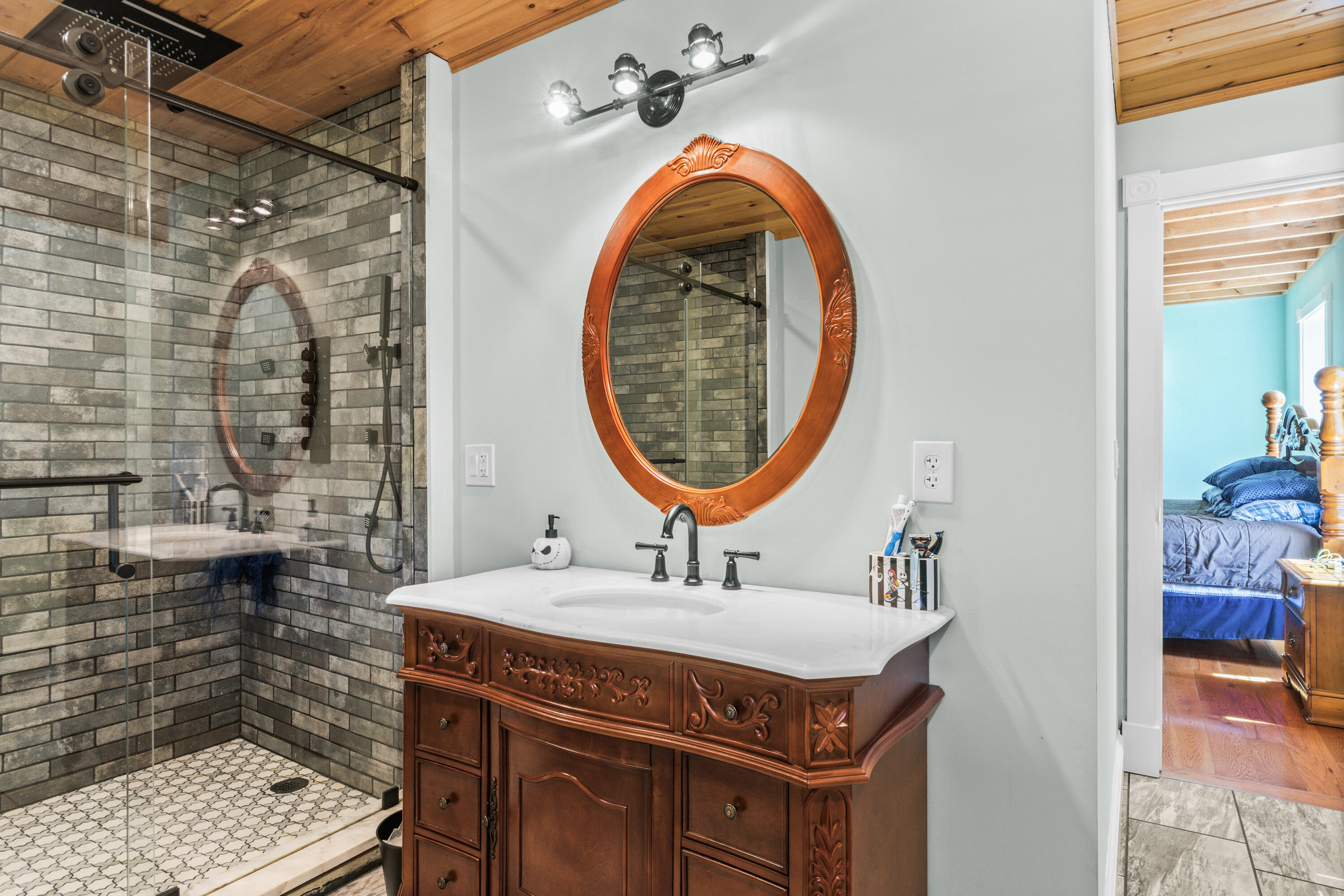 55 Mountain View Extension Rockland ME 04841