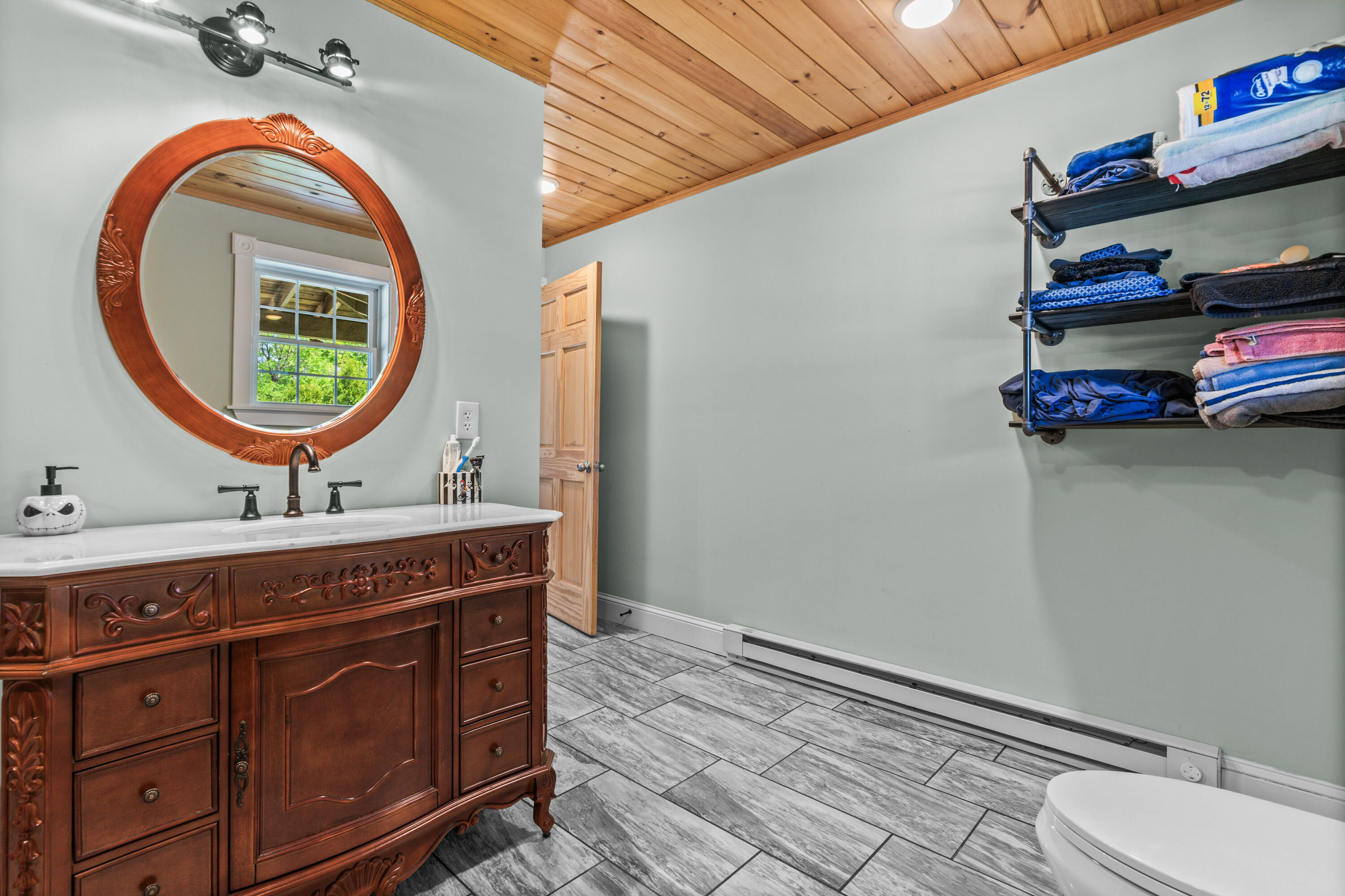 55 Mountain View Extension Rockland ME 04841