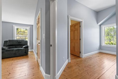 55 Mountain View Extension Rockland ME 04841