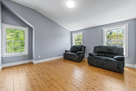 55 Mountain View Extension Rockland ME 04841