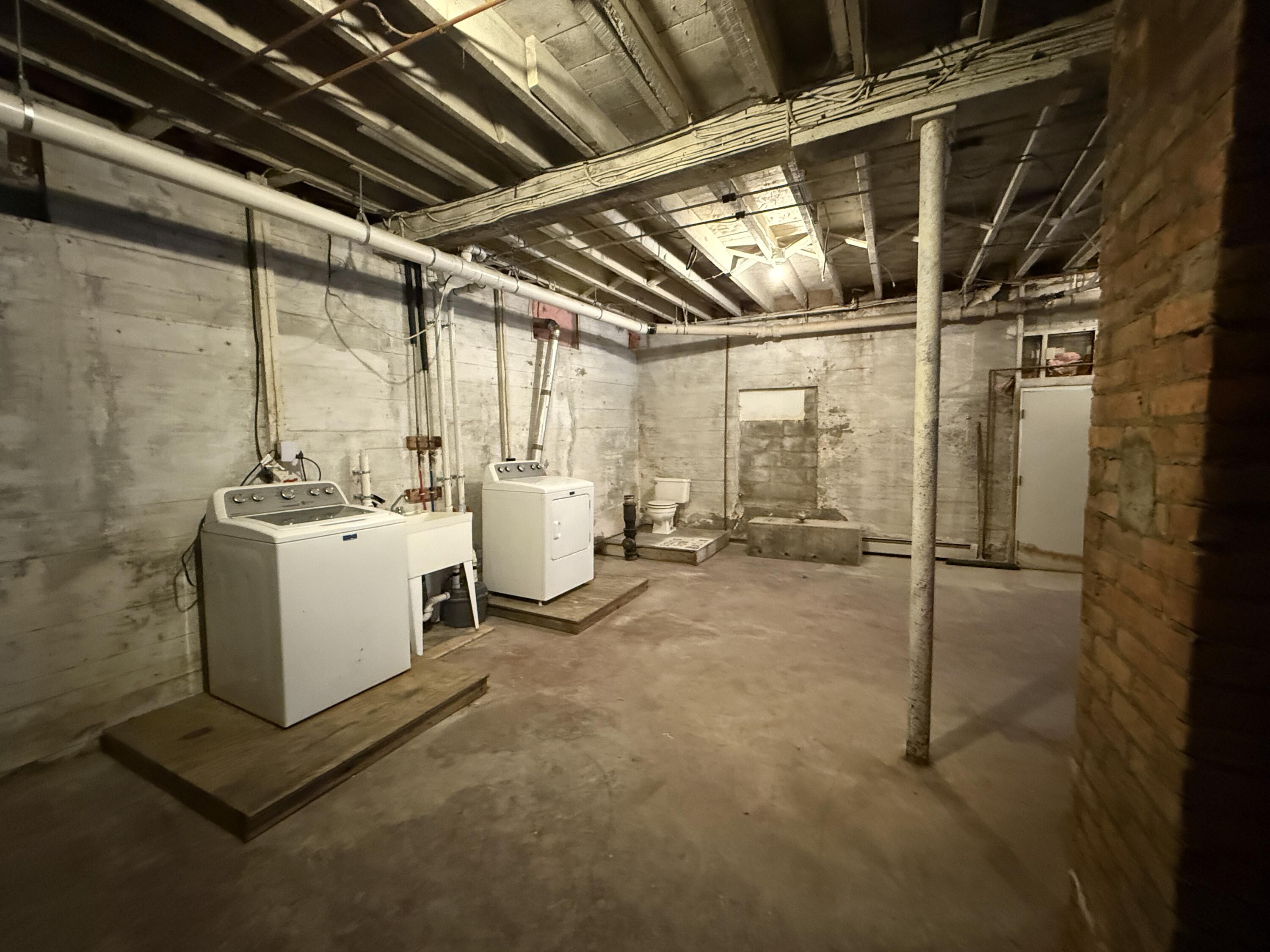 1068 Main Street Vassalboro ME 04989