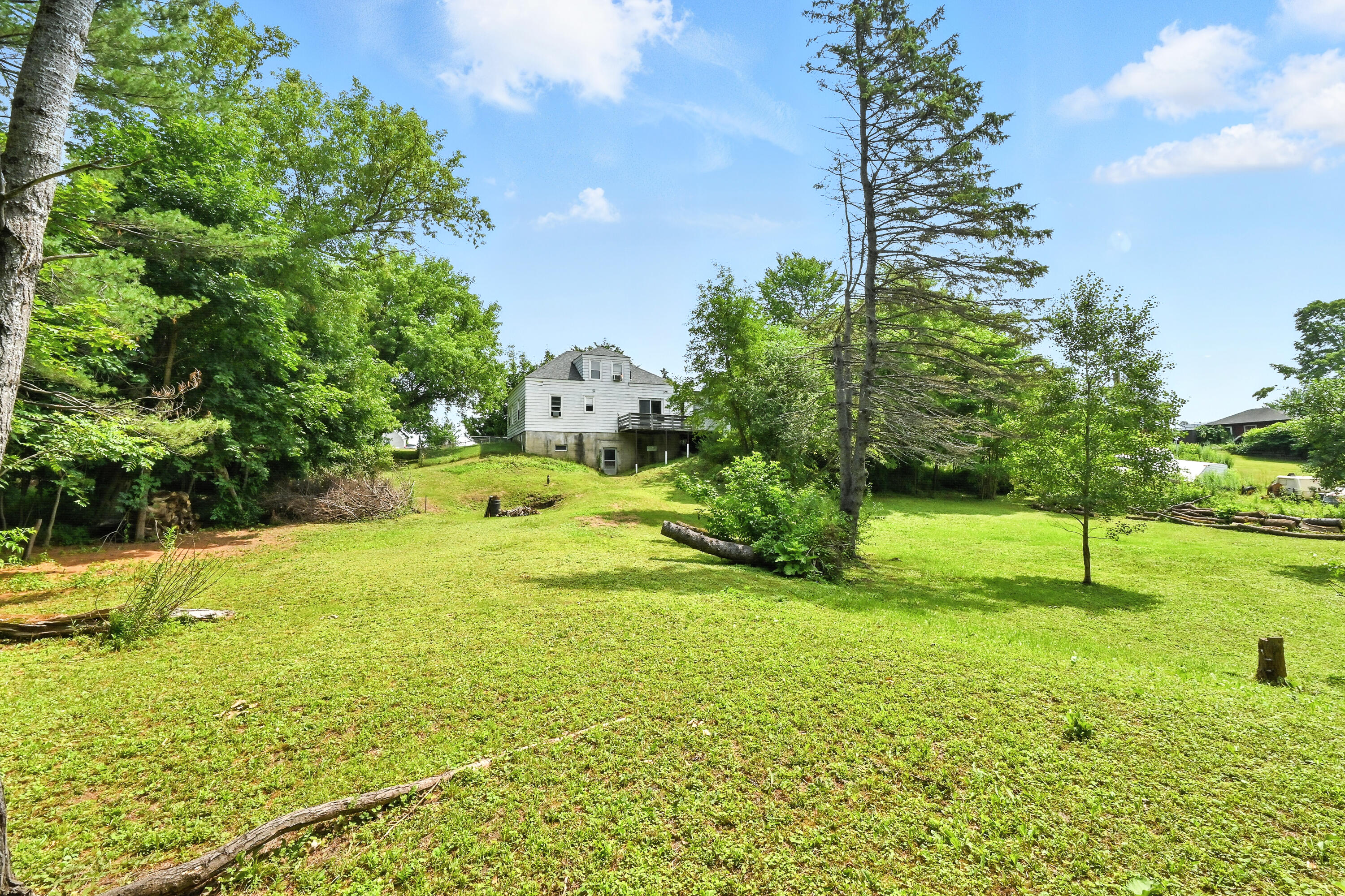 1068 Main Street Vassalboro ME 04989