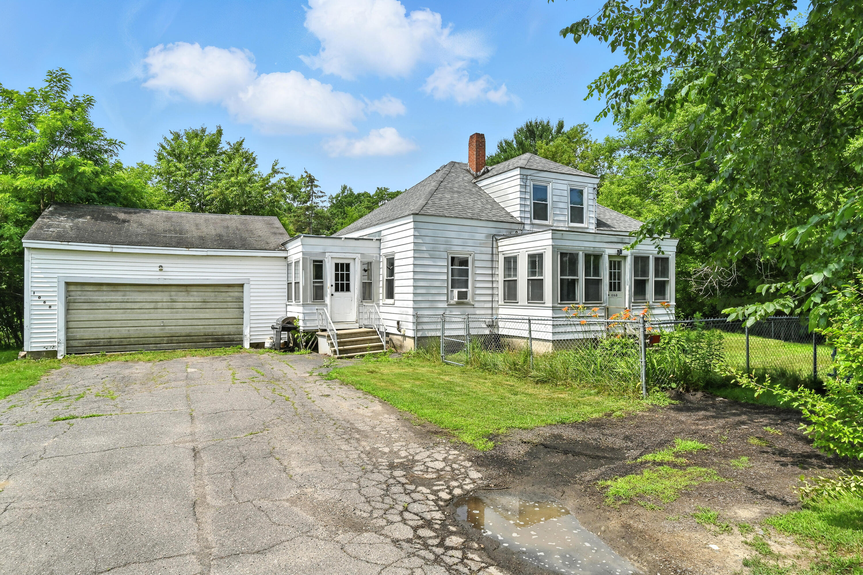 1068 Main Street Vassalboro ME 04989