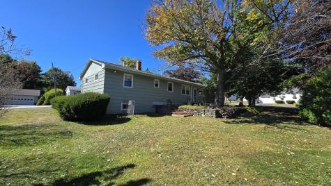 2 Heathwood Lane Lewiston ME 04240