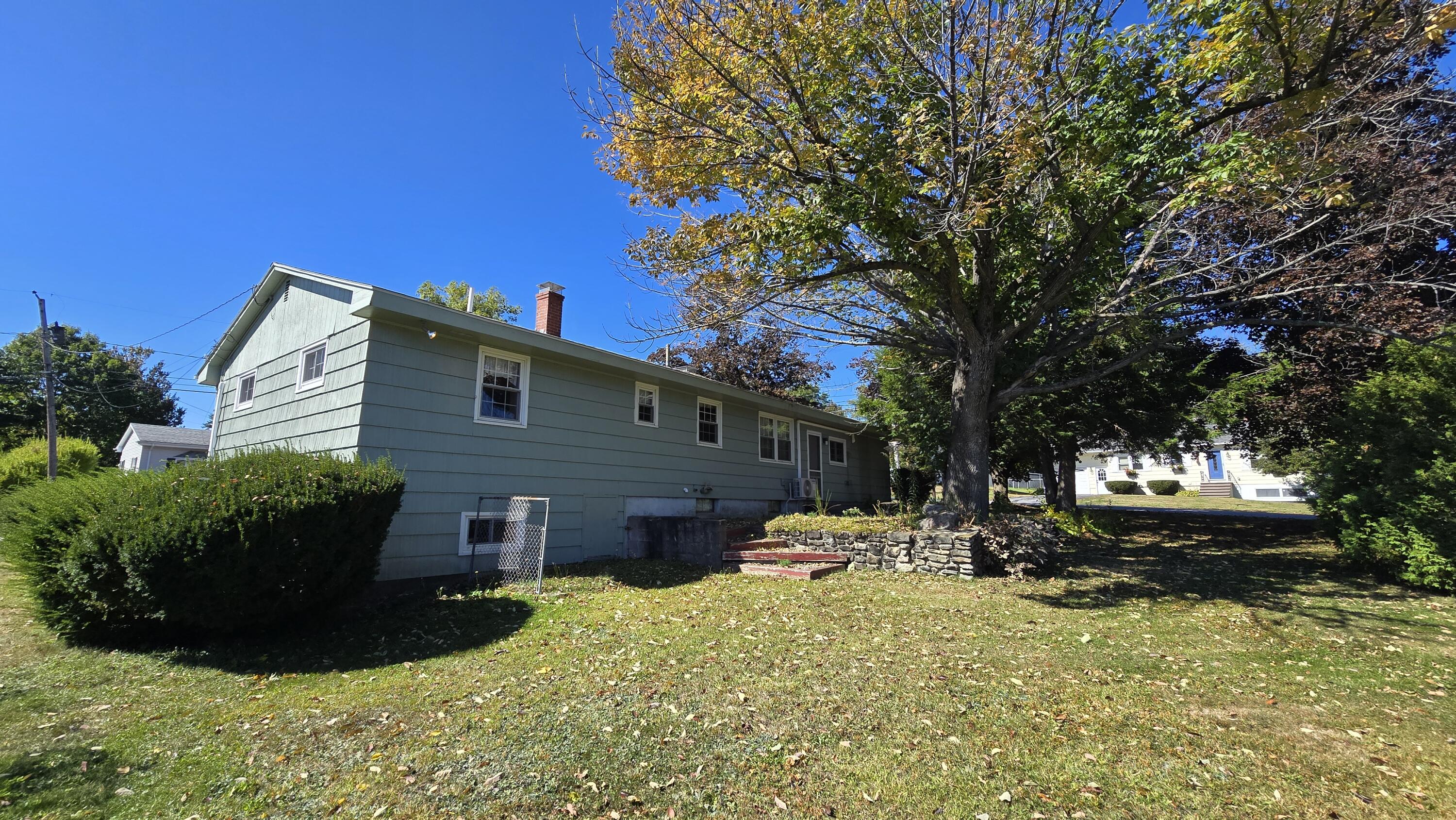 2 Heathwood Lane Lewiston ME 04240