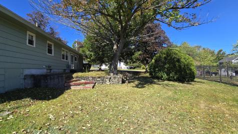 2 Heathwood Lane Lewiston ME 04240