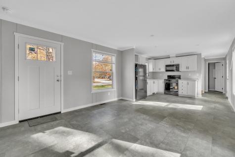 40 Oakwood Street Lyman ME 04002